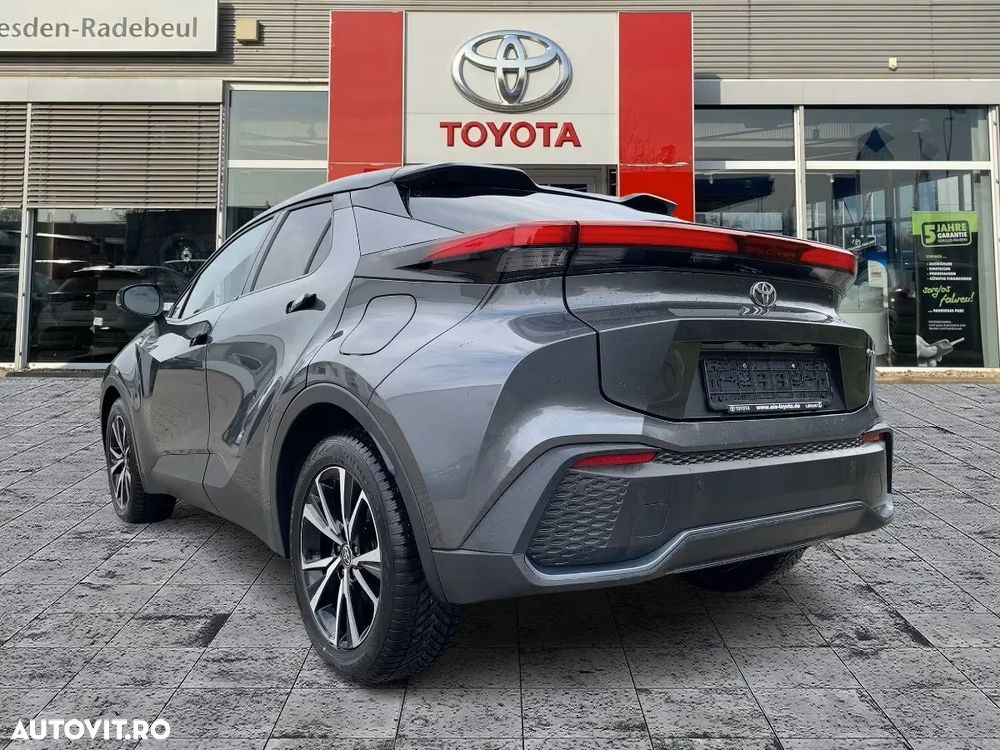 Toyota C-HR 1.8 Hybrid Team Deutschland - 28