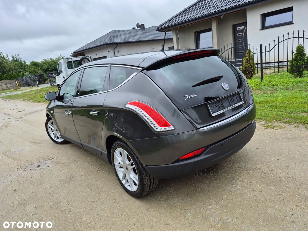 Lancia Delta 1.4 T-Jet Silver - 2