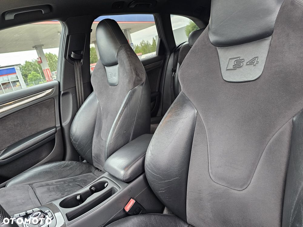 Audi S4 Avant - 8