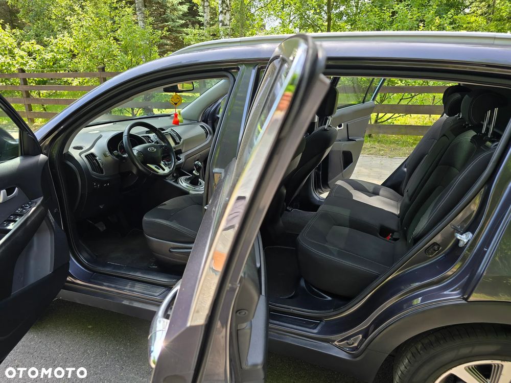 Kia Sportage 1.7 CRDI 2WD ISG Dream-Team Edition - 19