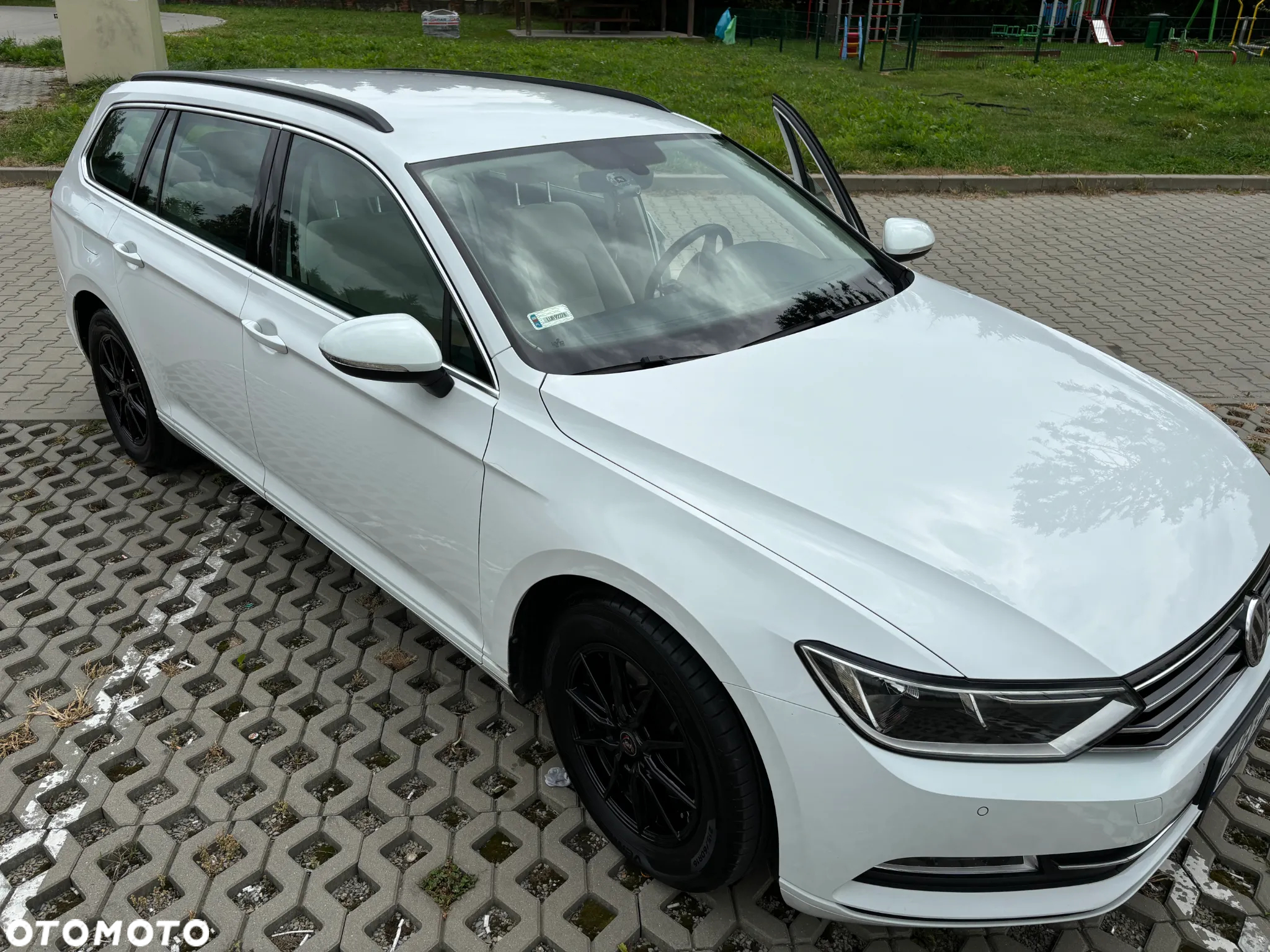 Volkswagen Passat - 8
