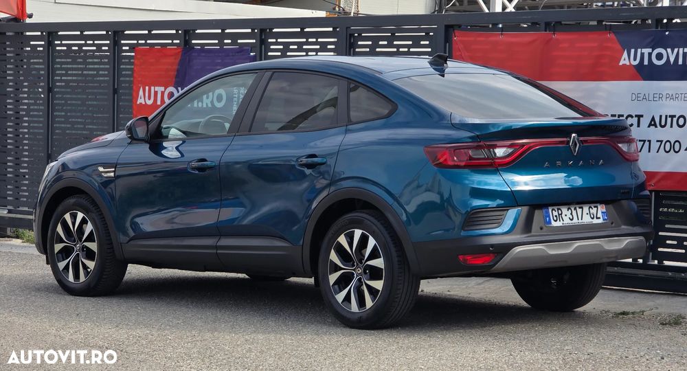 Renault Arkana E-TECH 145 Evolution - 11