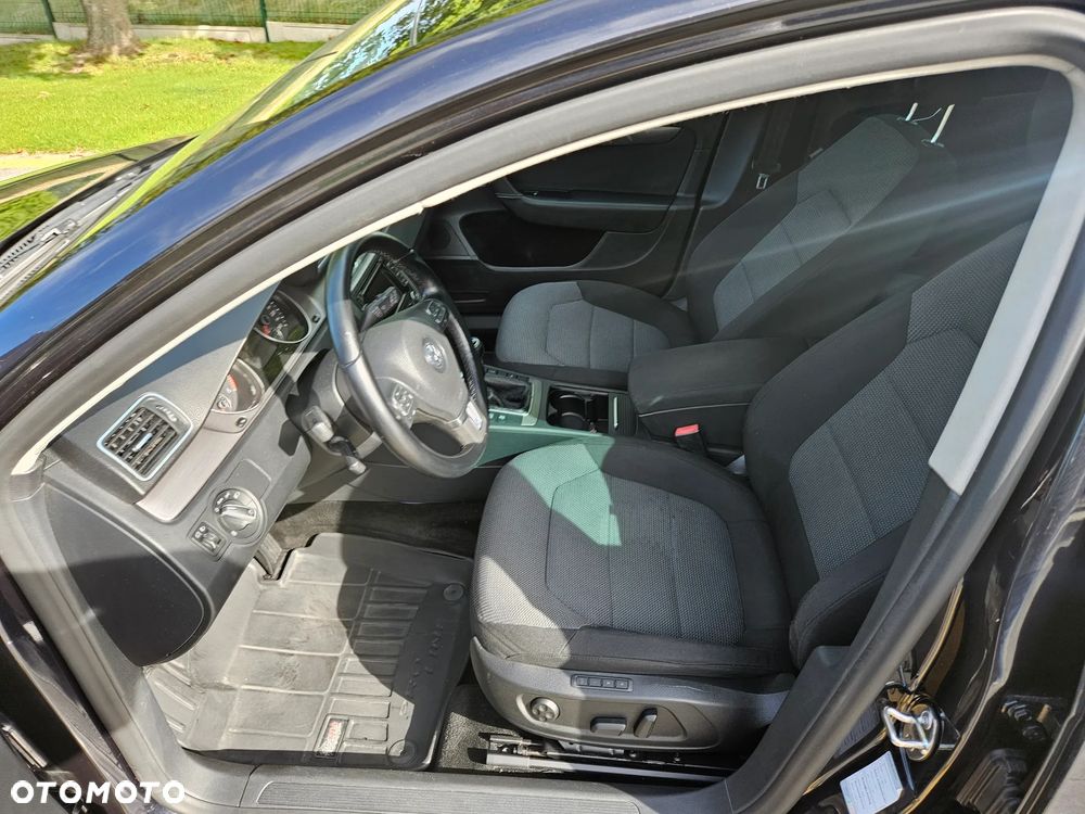 Volkswagen Passat Variant 1.6 TDI BlueMotion Technology Business Edition - 13