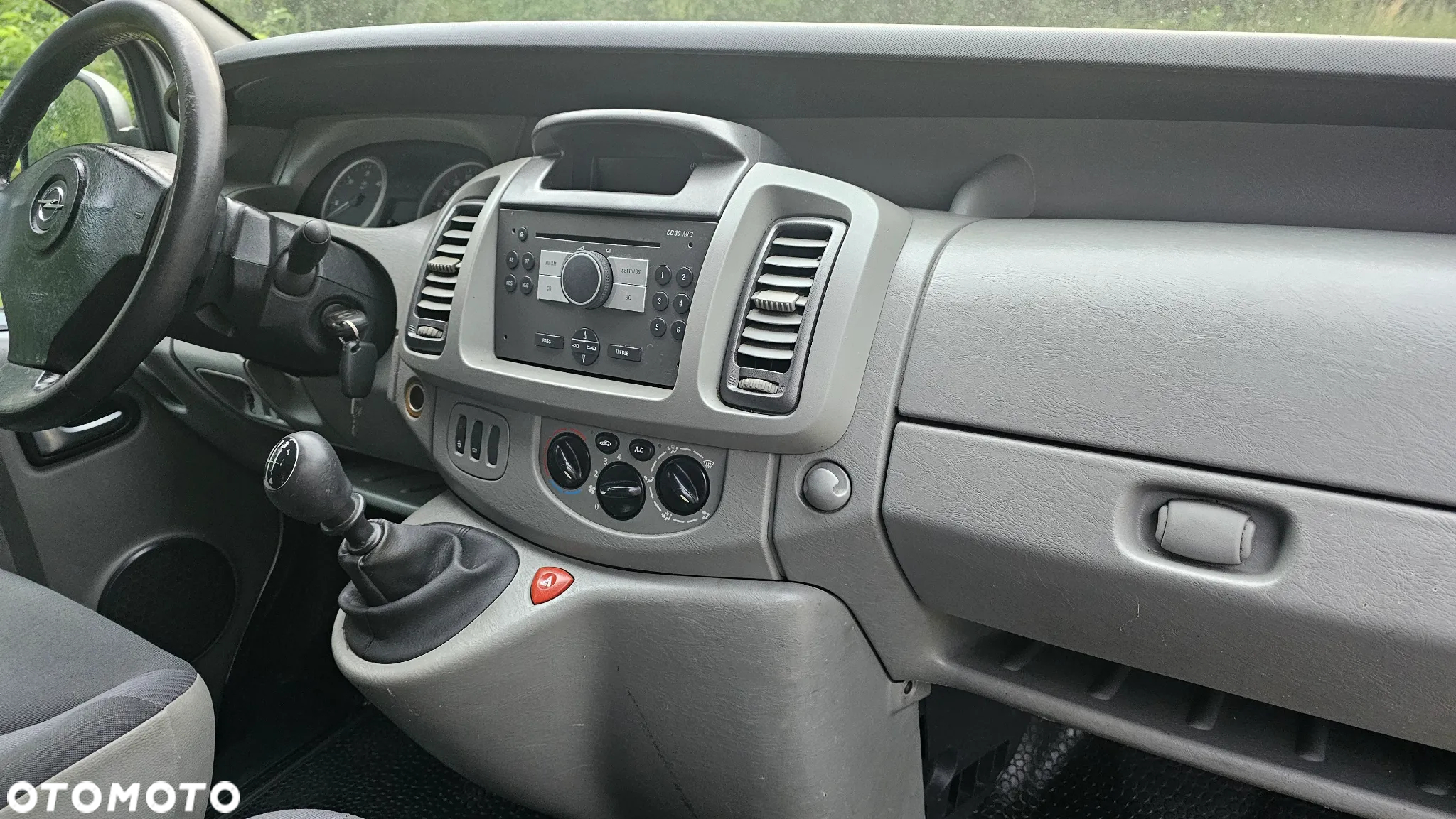 Opel VIVARO - 8