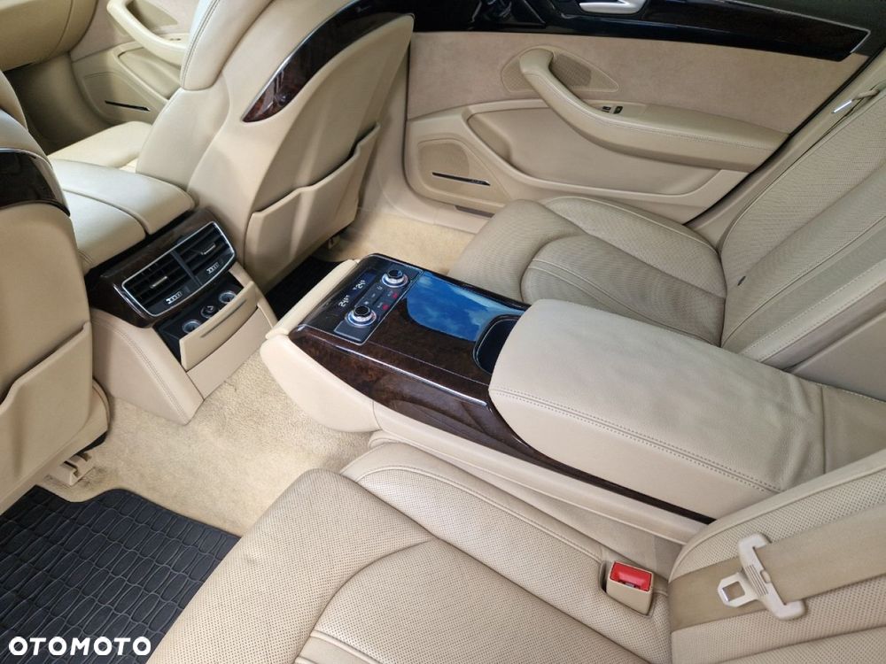 Audi A8 - 18