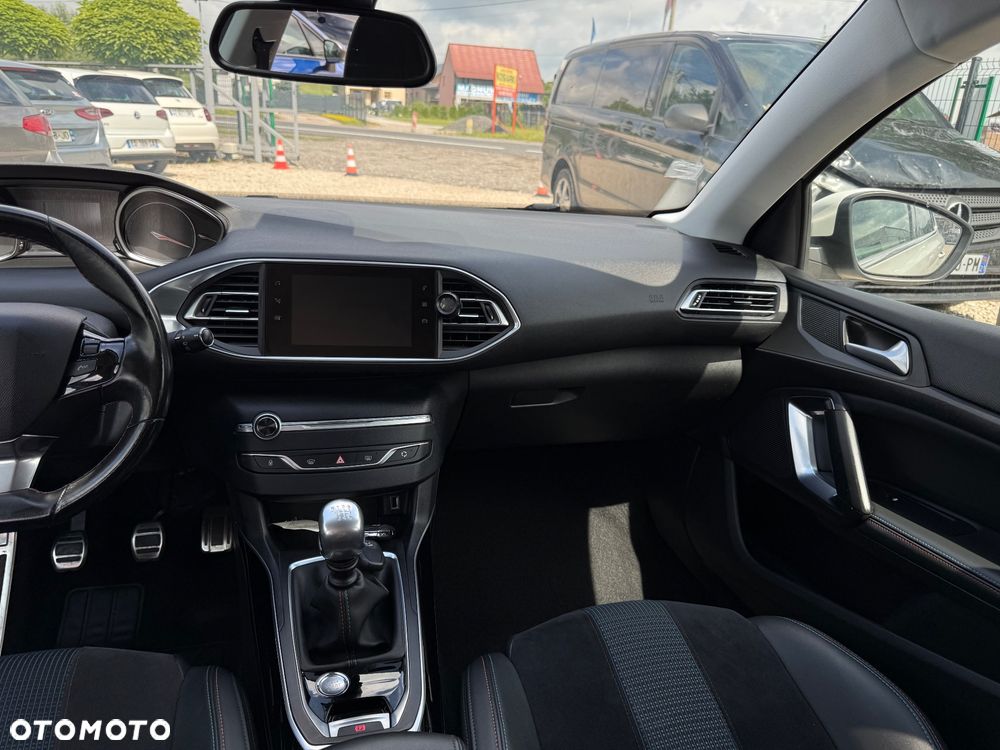 Peugeot 308 - 11