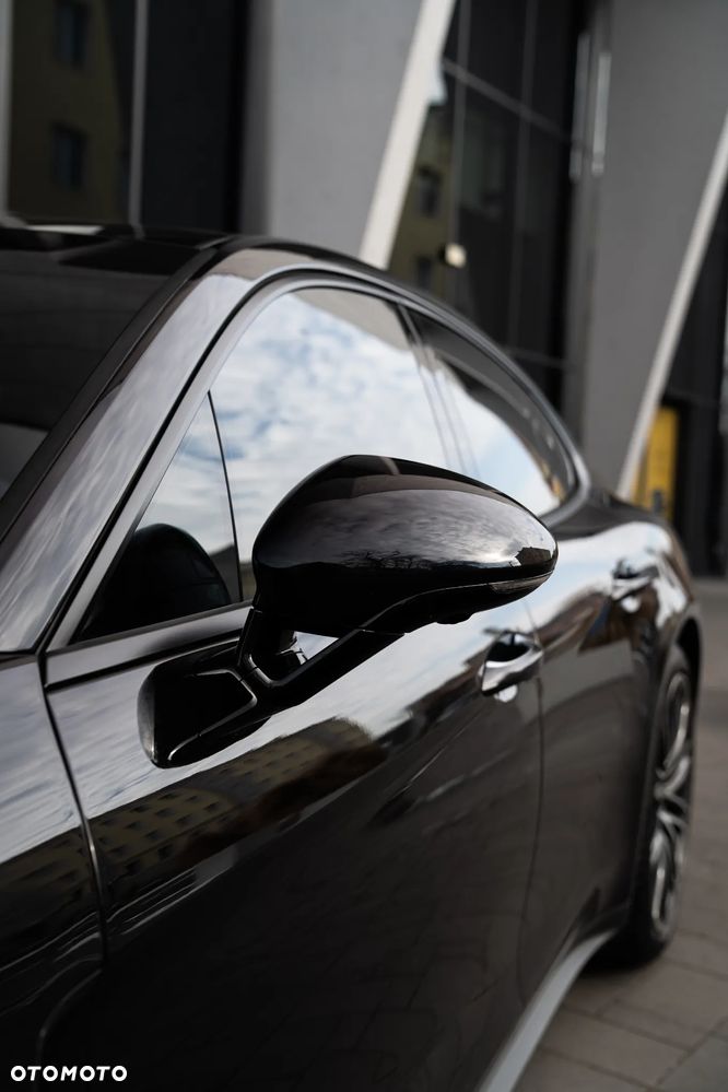 Porsche Panamera 4 Platinum Edition - 4