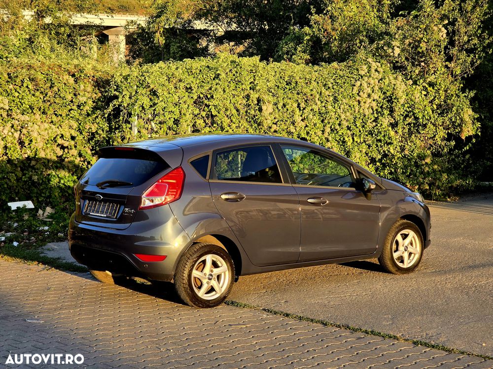 Ford Fiesta - 11