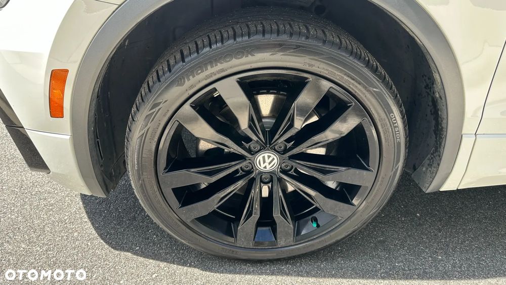 Volkswagen Tiguan - 31