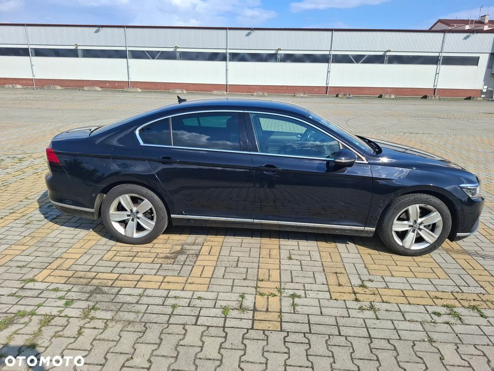 Volkswagen Passat 2.0 TDI 4Mot Elegance DSG - 9