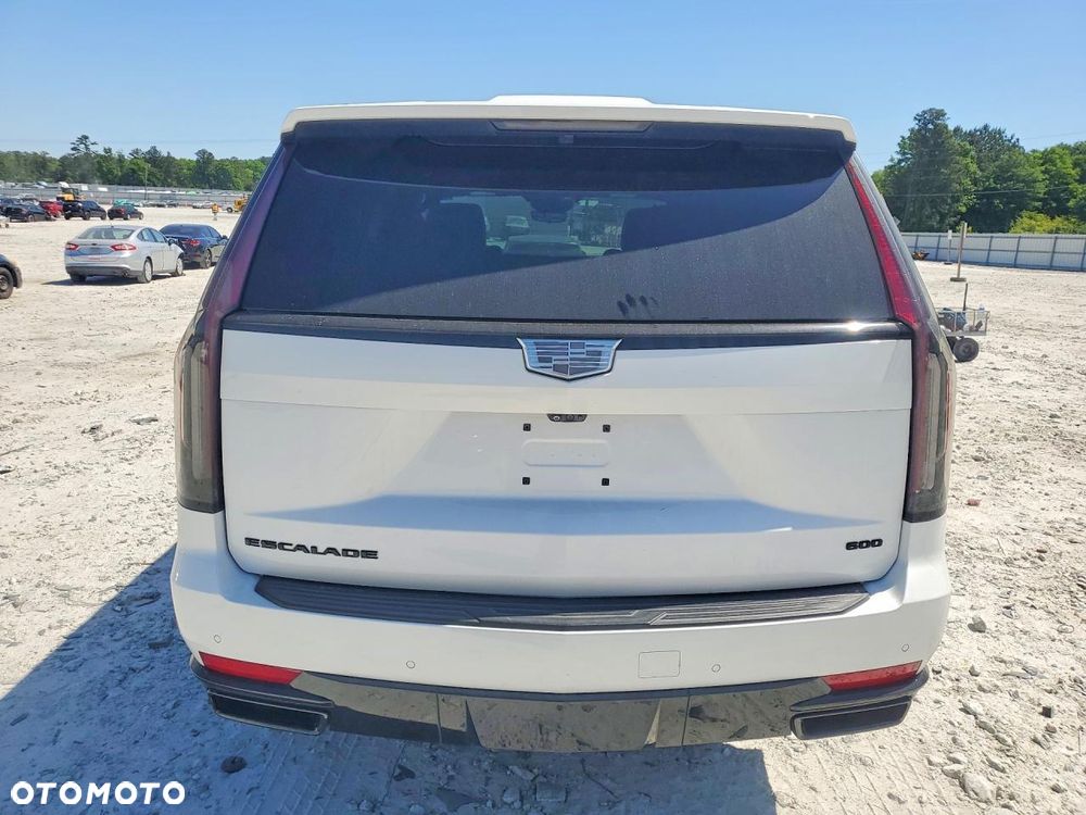 Cadillac Escalade - 7