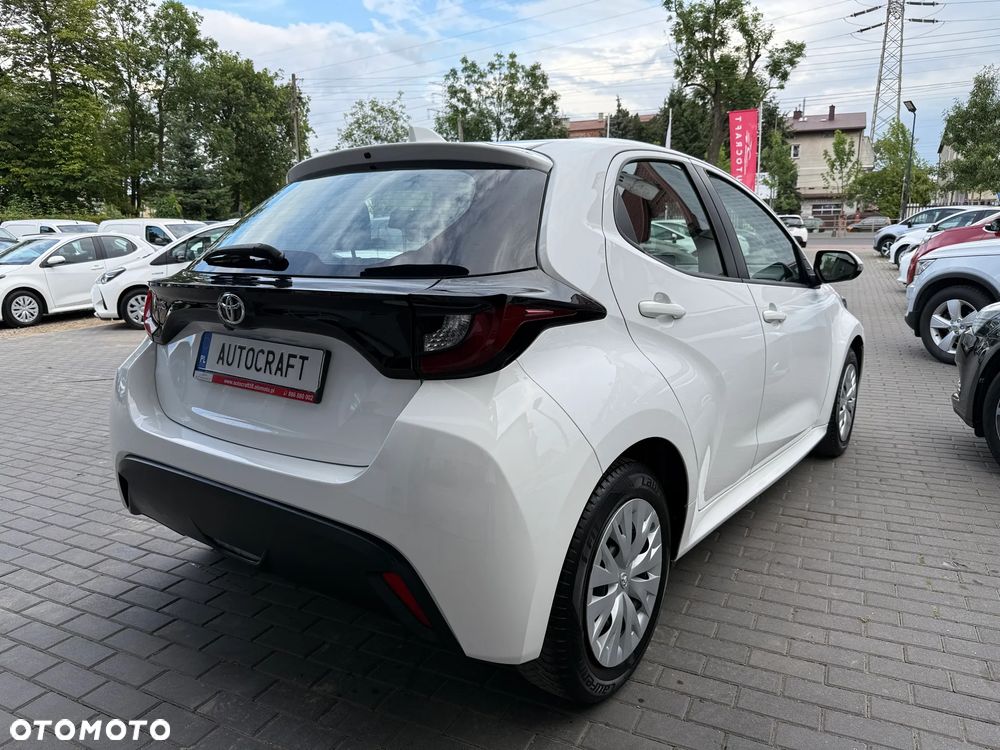 Toyota Yaris 20 - 23