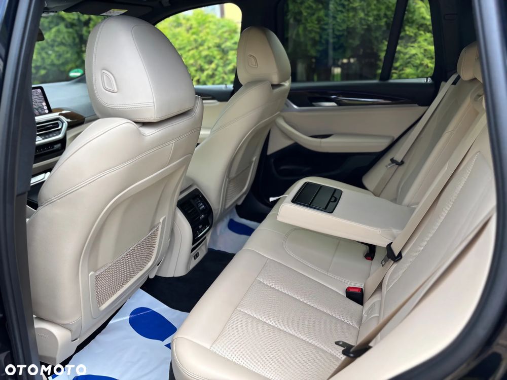 BMW X3 xDrive20d M Sport Edition - 20