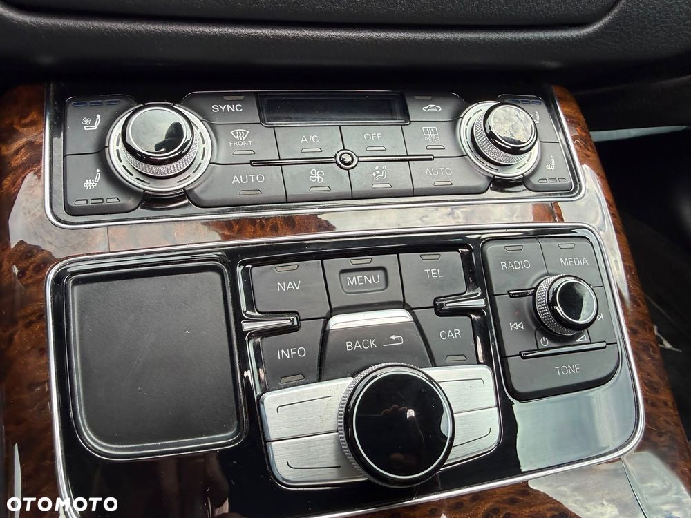 Audi A8 4.0 TFSI cylinder on demand quattro tiptronic Lang - 24