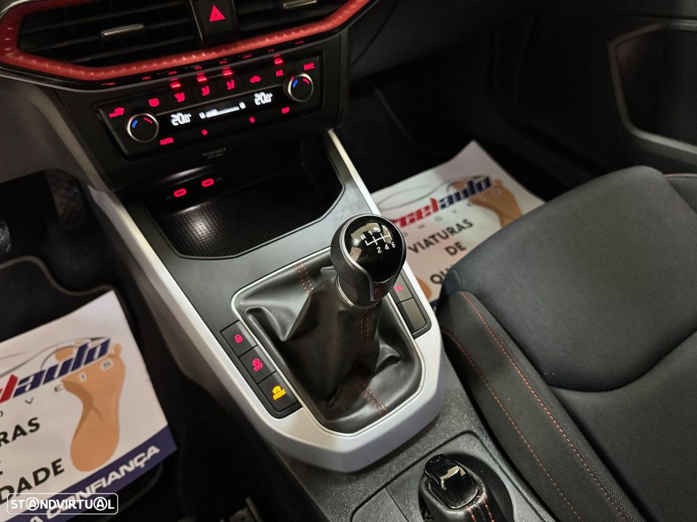 SEAT Arona 1.0 TSI FR - 41