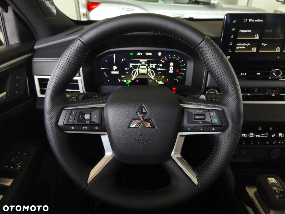 Mitsubishi Outlander Black Edition - 16