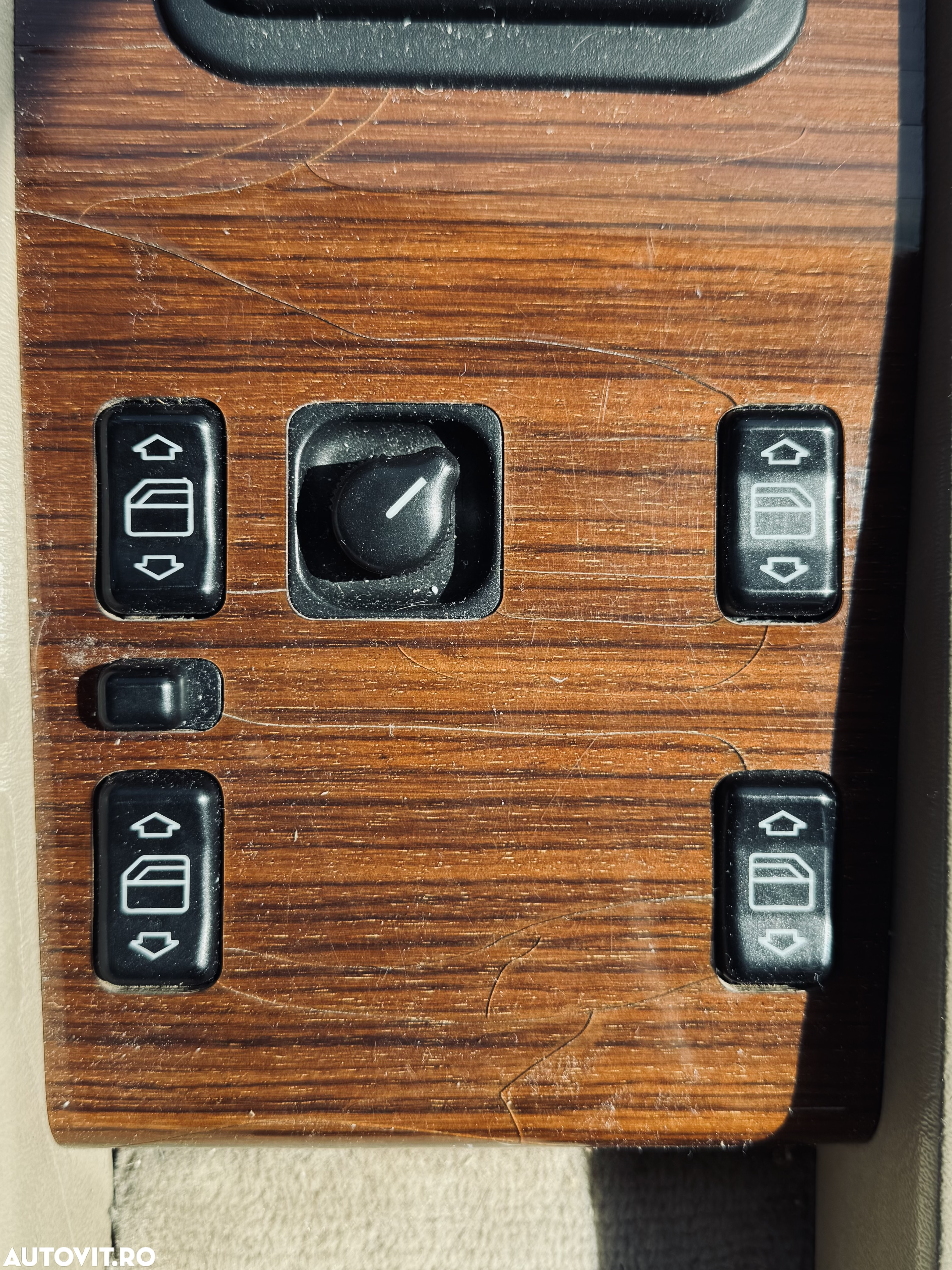 Mercedes-Benz E - 20