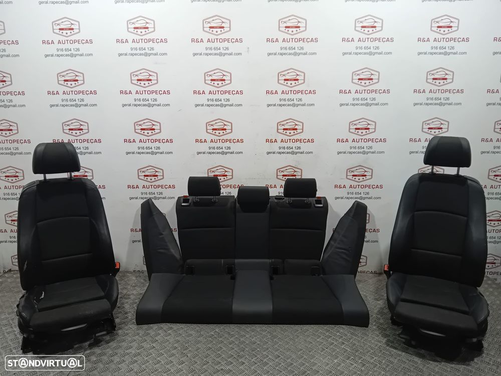 Conjunto de Bancos BMW Série 1 E82 Pack M em Pele e Alcântara Original
