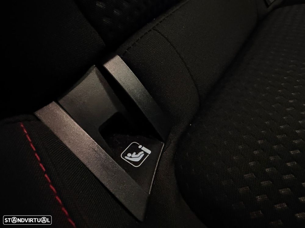 Ford Focus 1.5 TDCi ECOBlue ST-Line - 31