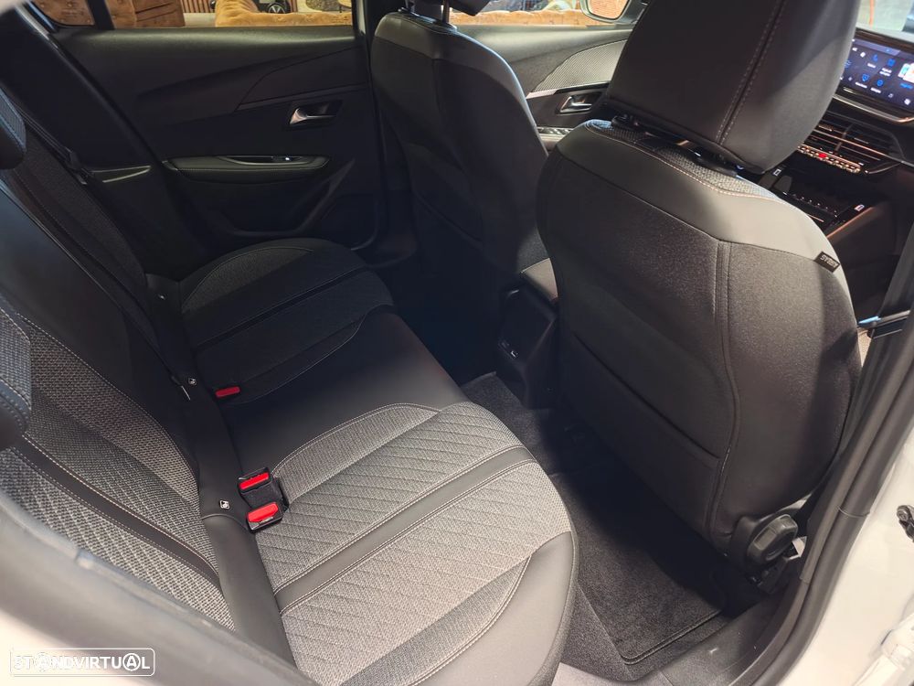 Peugeot 208 1.2 Hybrid Allure e-DCS6 - 5