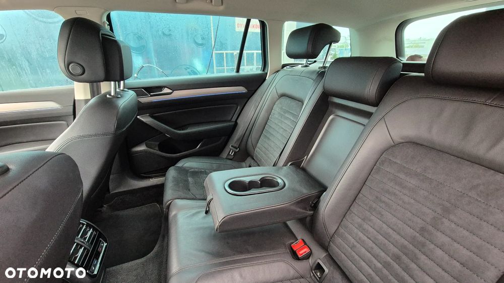 Volkswagen Passat 1.8 TSI BMT Highline - 18