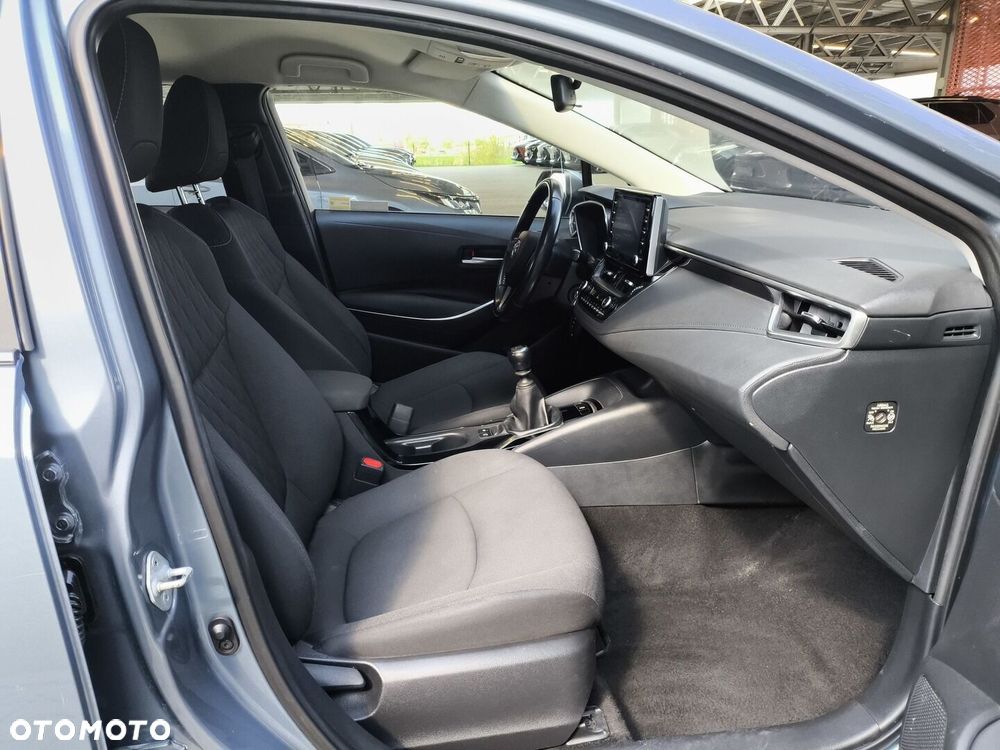 Toyota Corolla - 10
