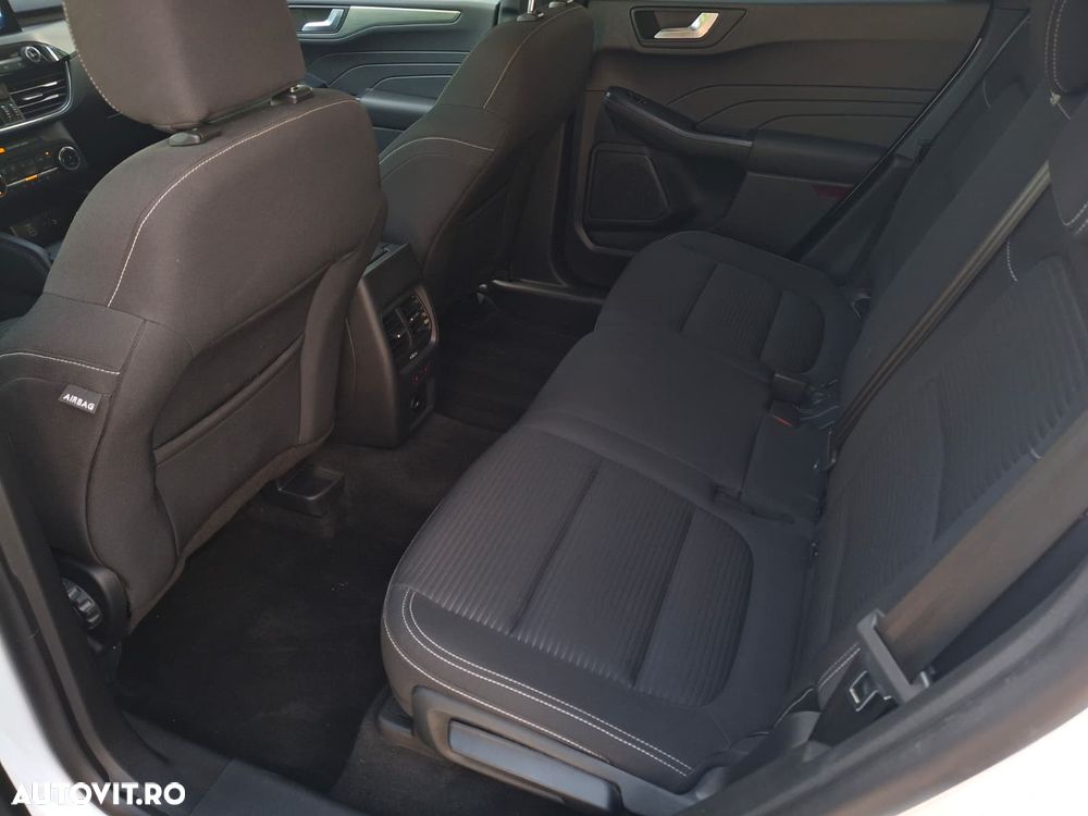 Ford Kuga - 16