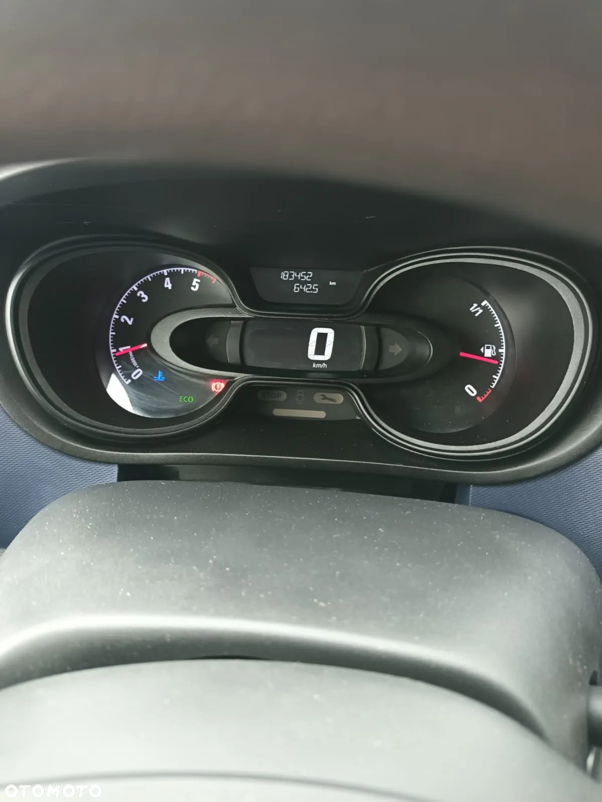 Opel Vivaro - 12