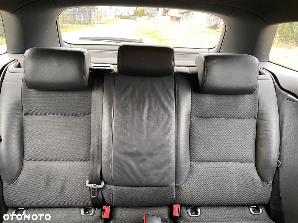 Audi A3 Sportback 2.0 TDI DPF S line Sportpaket plus - 5