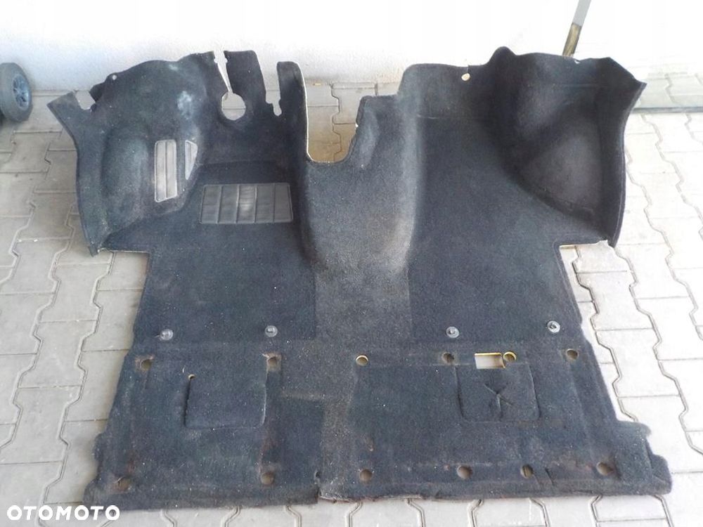 VW T5 WYKŁADZINA PRZÓD PRZEDNIA PODŁOGA WELUR - 1