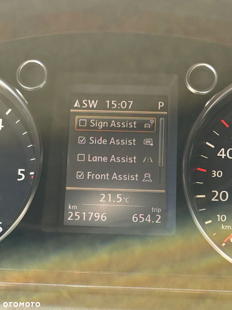 Volkswagen Passat 2.0 TDI Highline DSG - 21
