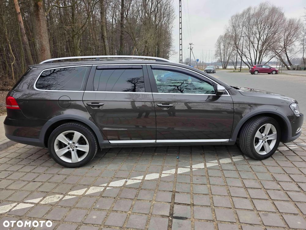 Volkswagen Passat Alltrack 2.0 TDI 4Motion DSG BlueMotion Tec - 5