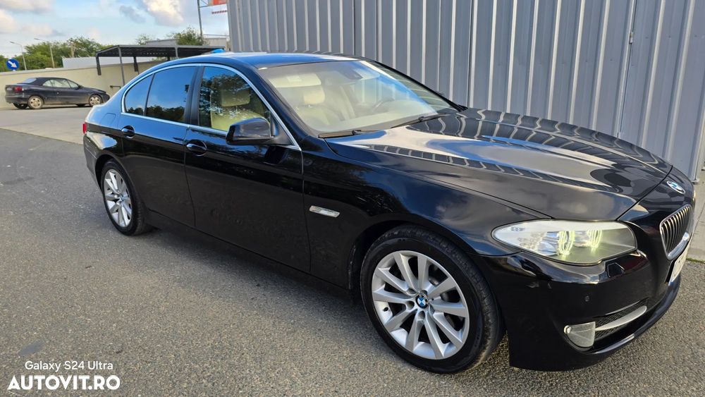 BMW Seria 5 530d xDrive Aut. - 3