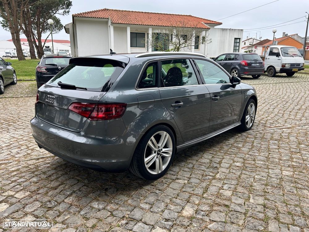 Audi A3 Sportback 1.6 TDI Attraction Ultra - 3