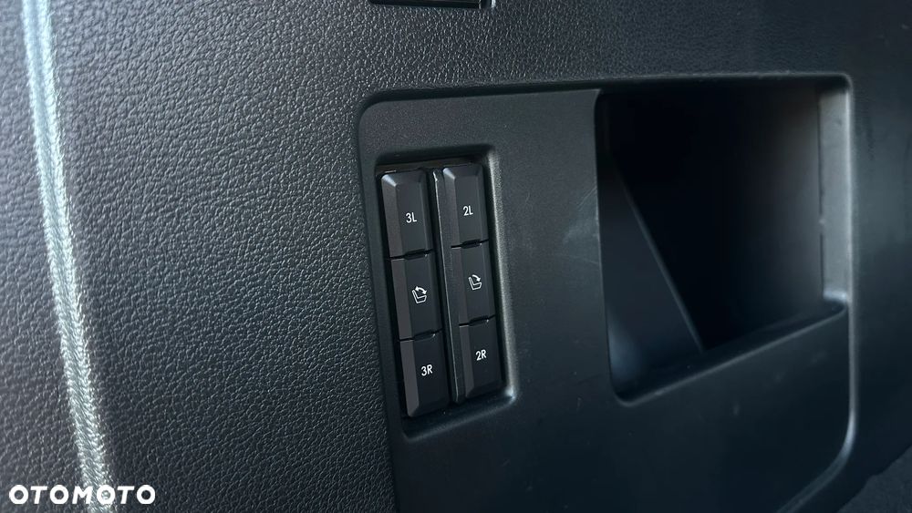 Lincoln Navigator - 20