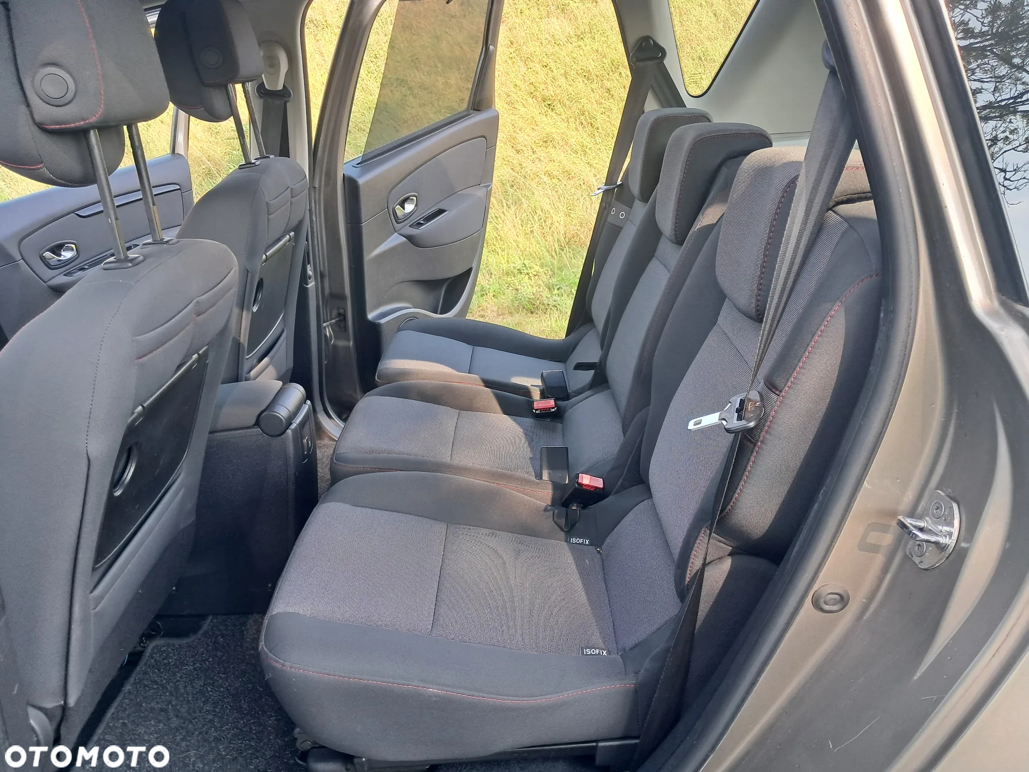Renault Scenic 1.5 dCi Dynamique - 8