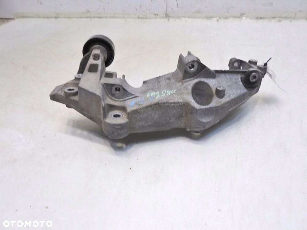 ŁAPA PODSTAWA ALTERNATORA LAGUNA III 2.0 DCI - 8