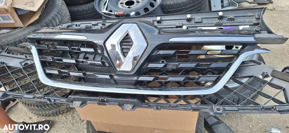 grila renault arkana - 2
