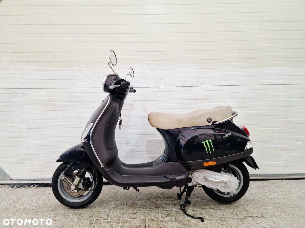 Piaggio Vespa - 1