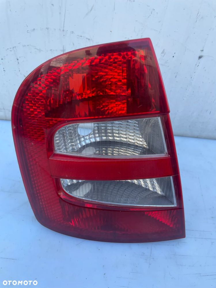 Lampa lewy tył Skoda Fabia I HB 6Y6945095 - 2