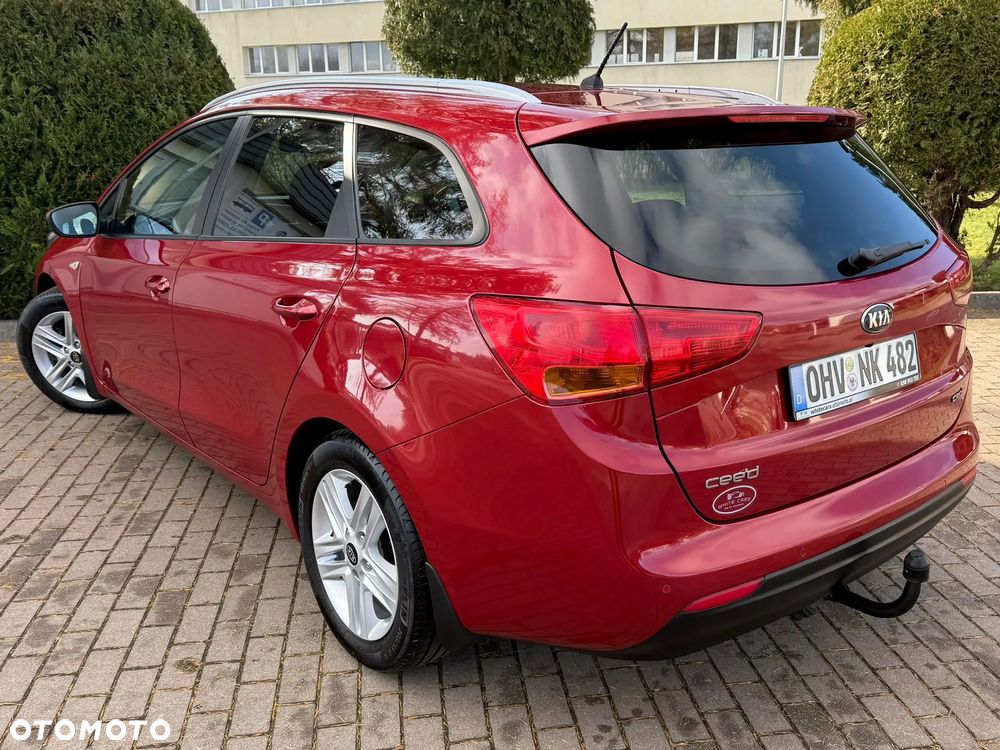Kia Ceed 1.4 CRDi 90 SW Vision - 20