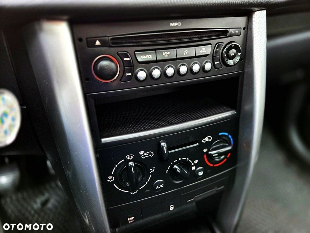 Peugeot 207 1.6 Premium - 14