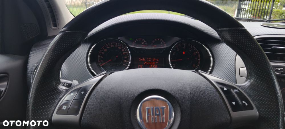 Fiat Bravo 1.4 T-Jet 16V Dynamic - 28