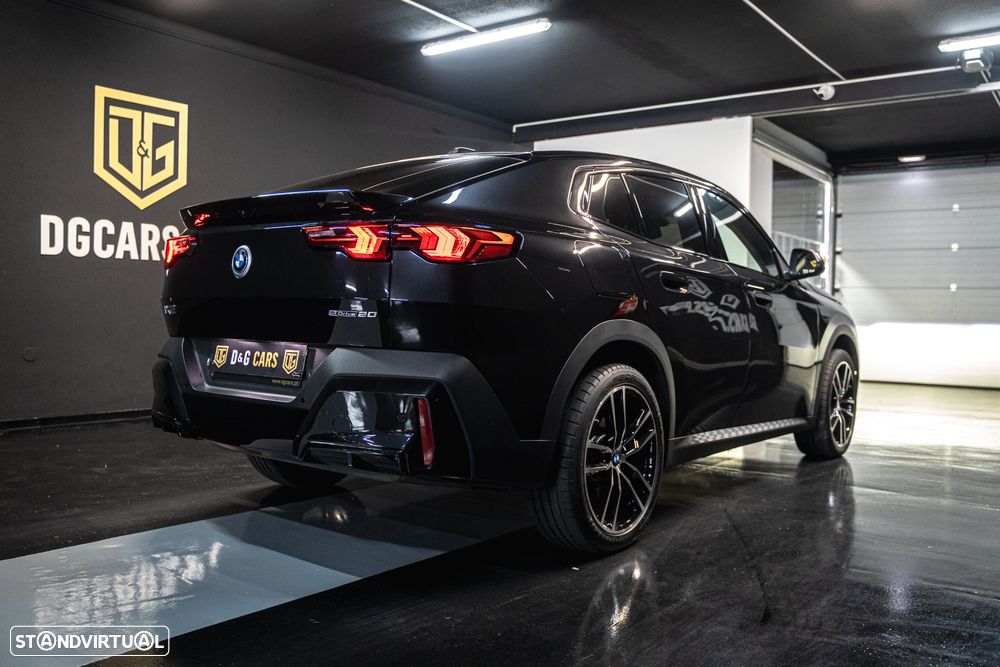BMW iX2 eDrive20 - 4