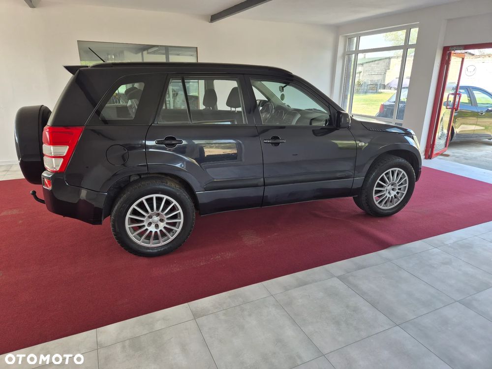 Suzuki Grand Vitara 2.0 Club - 4