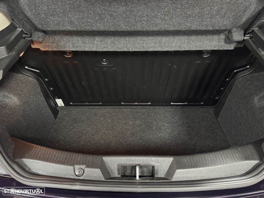 Alfa Romeo MiTo - 12