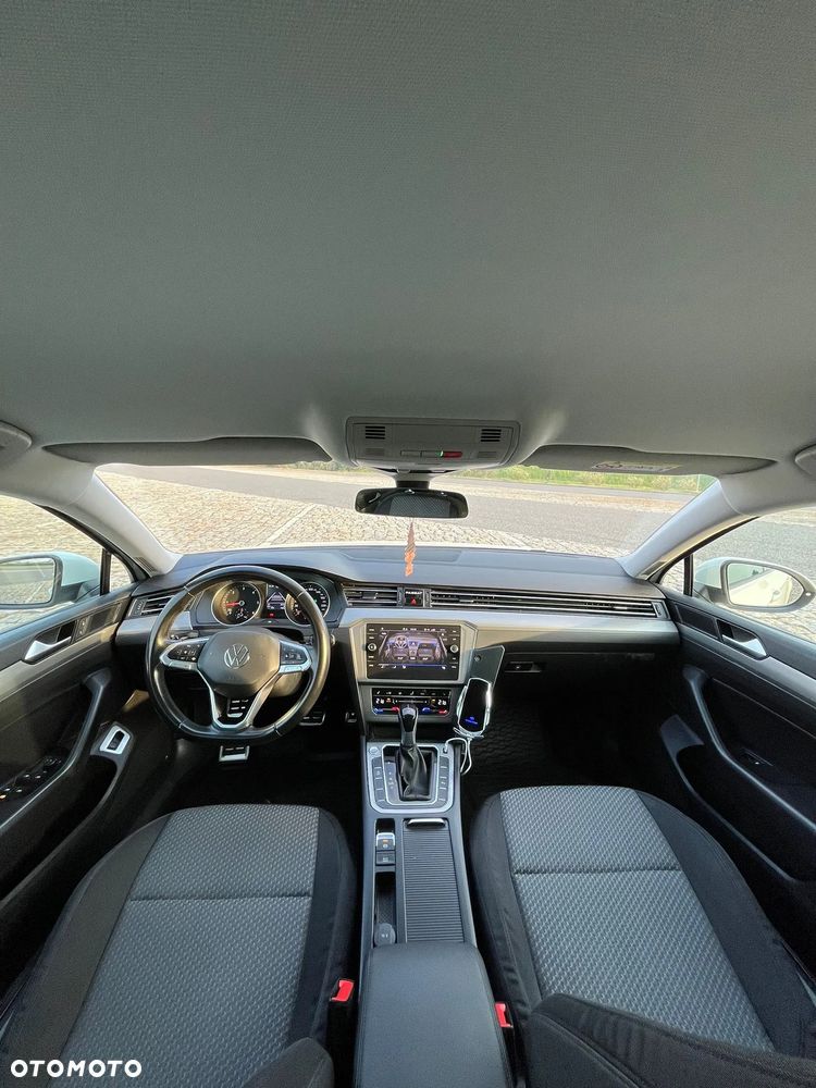Volkswagen Passat 2.0 TDI EVO Business DSG - 23