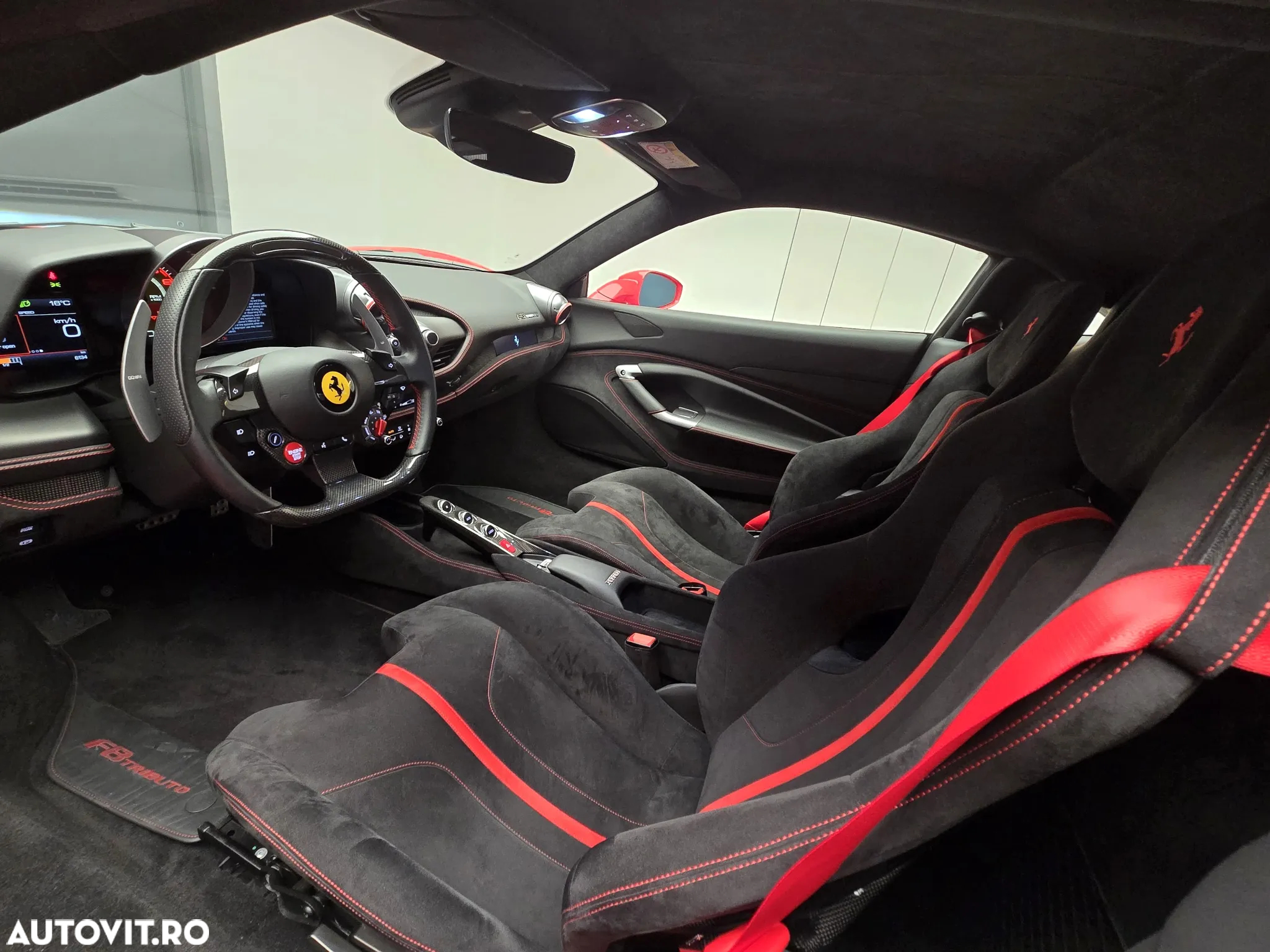 Ferrari F8 - 3