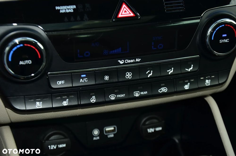 Hyundai Tucson 2.0 CRDI 2WD Style - 31