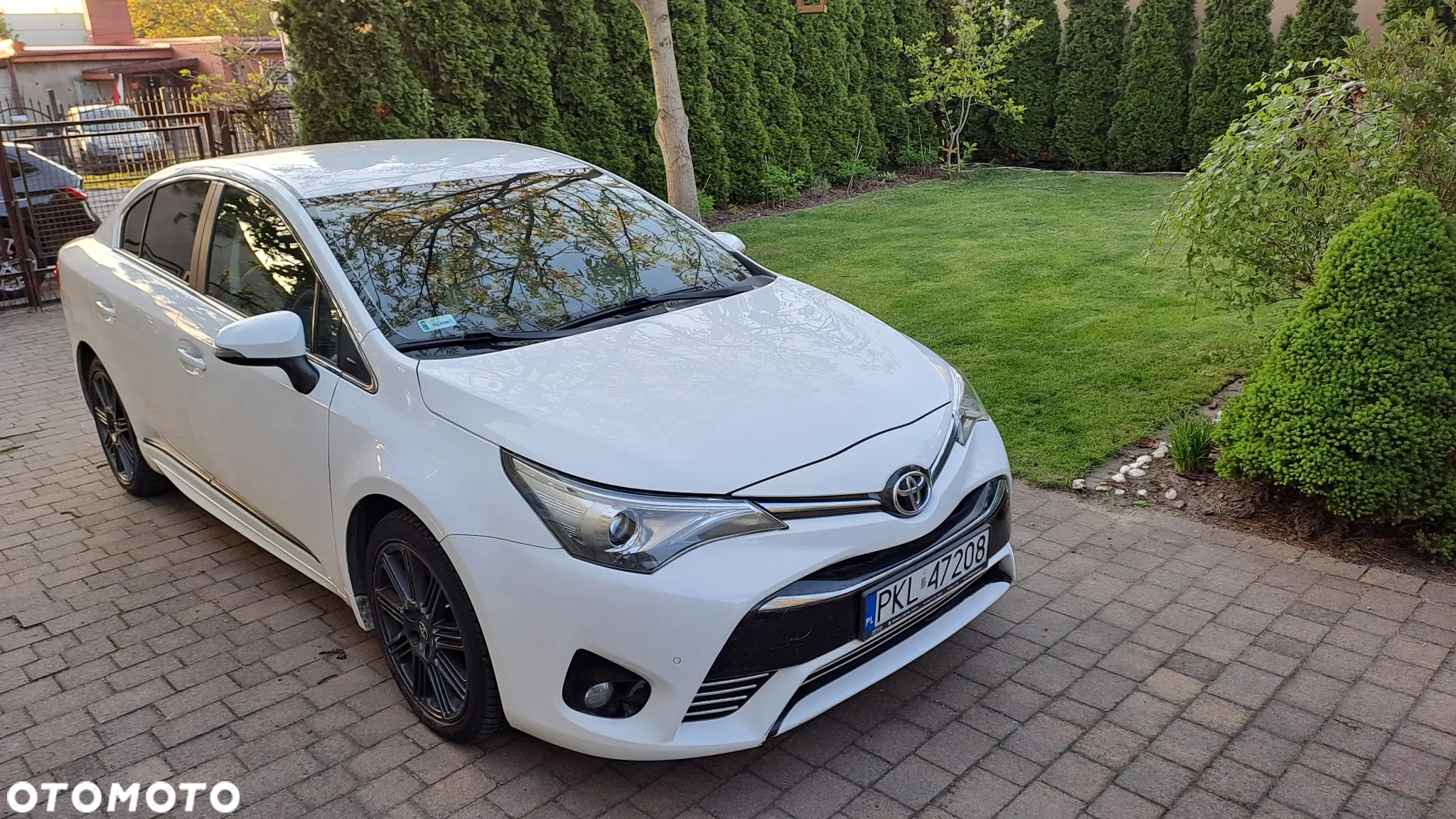 Toyota Avensis 2.0 D-4D Prestige - 2
